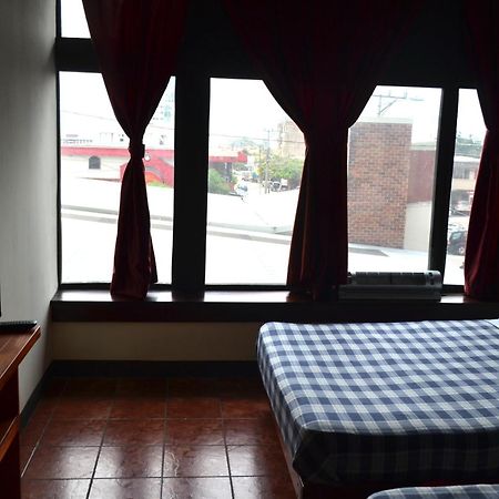 Hotel Columbus San Jose  Phòng bức ảnh
