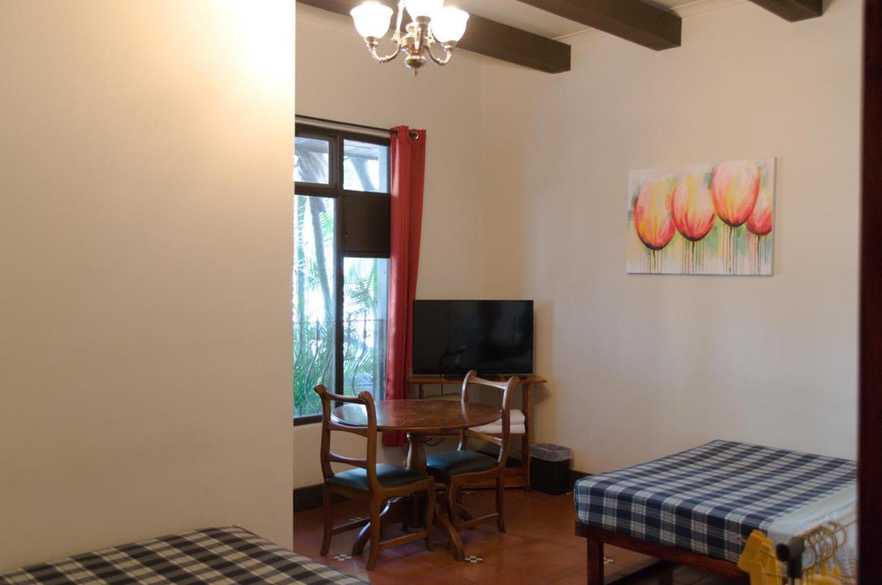 Hotel Columbus San Jose  Ngoại thất bức ảnh